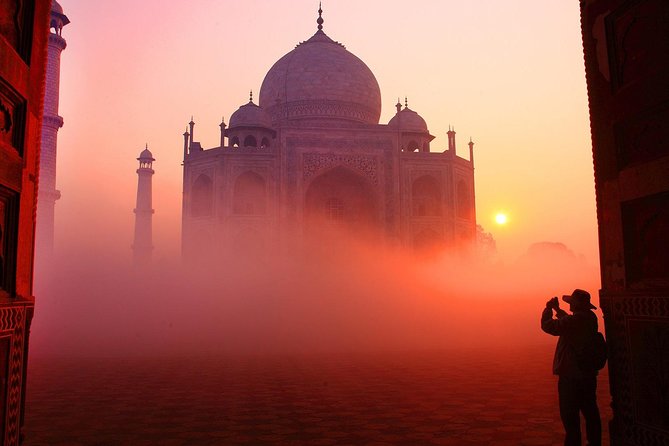 2 Days Agra tour with Taj Mahal Sunrise from Delhi by Car - with Hotels - Who this 2-day Agra sunrise trip suits best