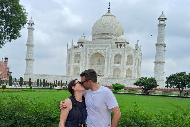 3-Day Golden Triangle Luxury Tour from Delhi to Agra and Jaipur - Closures, timing, and the heat reality you should plan around