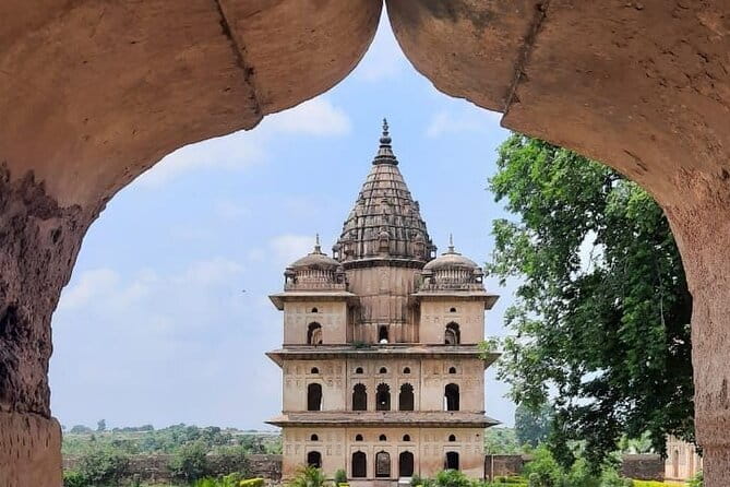 3 Days Private Khajuraho Historical Tour with Breakfast - The Kamasutra sculptures: how to see them, respectfully and clearly