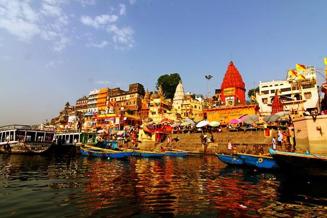 3-Night Private Tour to The Taj Mahal and Agra with Varanasi from Delhi - The “Imperial Gems” stop: shopping time you can control
