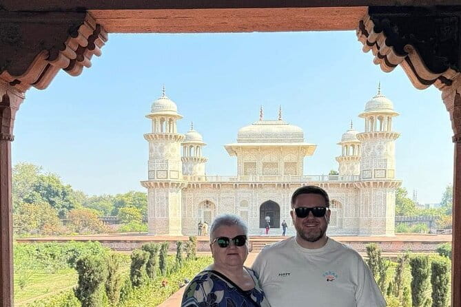 4 Days Luxury Golden Triangle Tour to Agra and Jaipur From Delhi - The part that most affects your comfort: driver, guide, and timing
