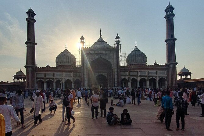 4 Days Private Golden Triangle Tour to Agra and Jaipur from Delhi - Day 3 in Jaipur: Hawa Mahal, City Palace, Jal Mahal, Amber Fort, and Jantar Mantar