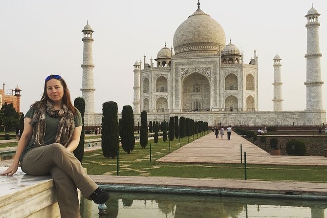 5 Days Golden Triangle Tour - Day 2 Delhi Highlights: India Gate, Qutub Minar, and Old Delhi Energy