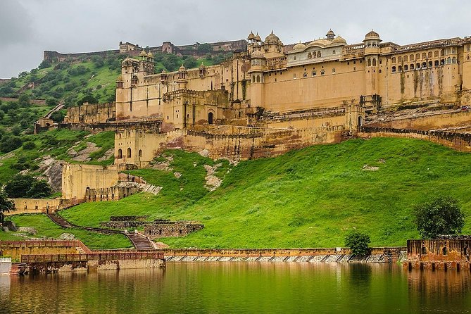 5 Days Golden Triangle Tour with Ranthambore India - Day 1 in Delhi: Old Delhi intensity plus Qutub Minar’s big scale