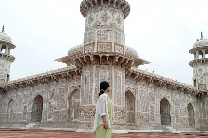 5-Days Luxury Golden Triangle Tour to Agra and Jaipur From Delhi - Taj Mahal at sunrise plus Fatehpur Sikri to Jaipur