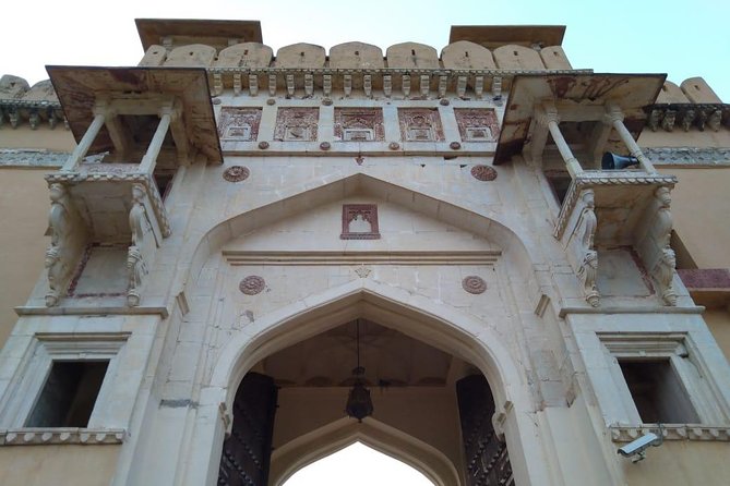 6-Day Private Tour of the Golden Triangle - Agra Day 1: Swaminarayan Akshardham and the Taj Mahal Timeline