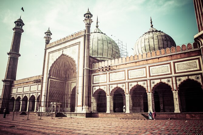 6- Days Private Heritage Golden Triangle Tour - Taj Mahal morning and the ride to Jaipur via Chand Baori
