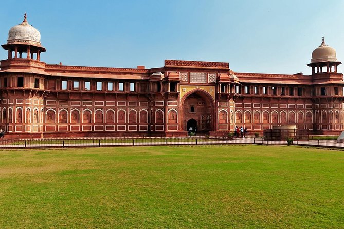 6 Nights Golden Triangle Tour -- ''Oberoi Special'' - The Classic Delhi to Agra Flow: Time for the Taj Mahal Moment
