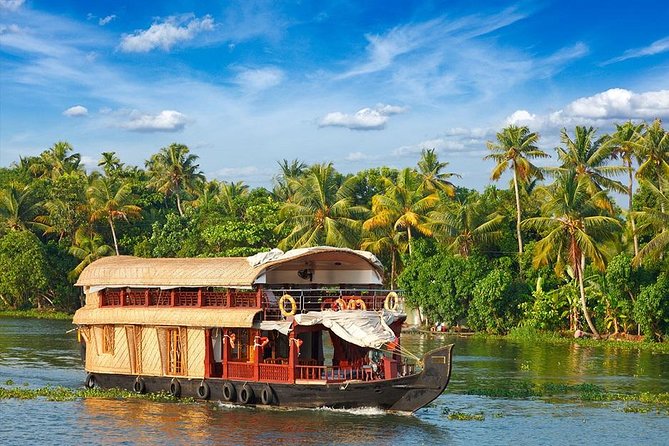 9 Days Private Exotic Kerala Tour - First taste of Kerala in Kochi: Dutch Palace, Jew Town, and the fishing nets