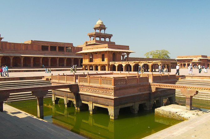 Affordable transfer from Agra to Jaipur via Fatehpur Sikri - Your day route: Dargah to Jama Masjid, in the planned order