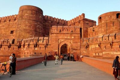 Affordable transfer from Jaipur to Agra via Fatehpur Sikri