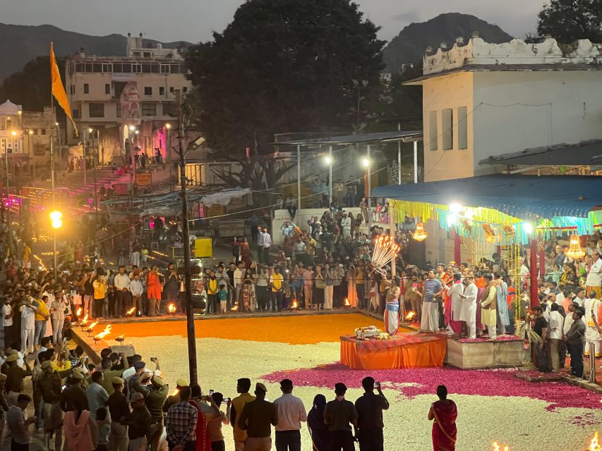 Afternoon Walking tour -The Pushkar Route - Walking the lanes in the evening, where local life shows up