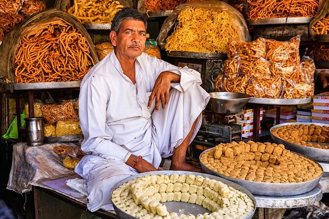 Agra Evening Food Walk & Market Tour with Private Local Guide - A 4-hour Agra evening that starts in Chaat Gali
