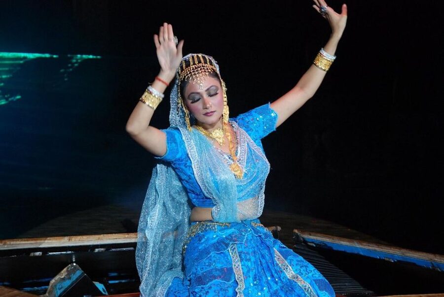 Agra: Mohabbat the Taj show tickets and agra transfers - Key things I’d circle before you go