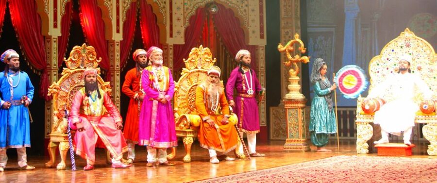 Agra: Mohabbat the Taj show tickets and agra transfers - Transfers in Agra: the difference between stress and smooth