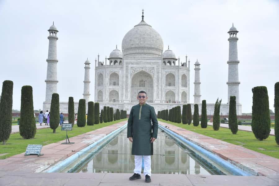 Agra: Premier Tour of Taj Mahal & Agra Fort All Inclusive - Taj Mahal Morning: More Than a Photo, Less Than a Marathon