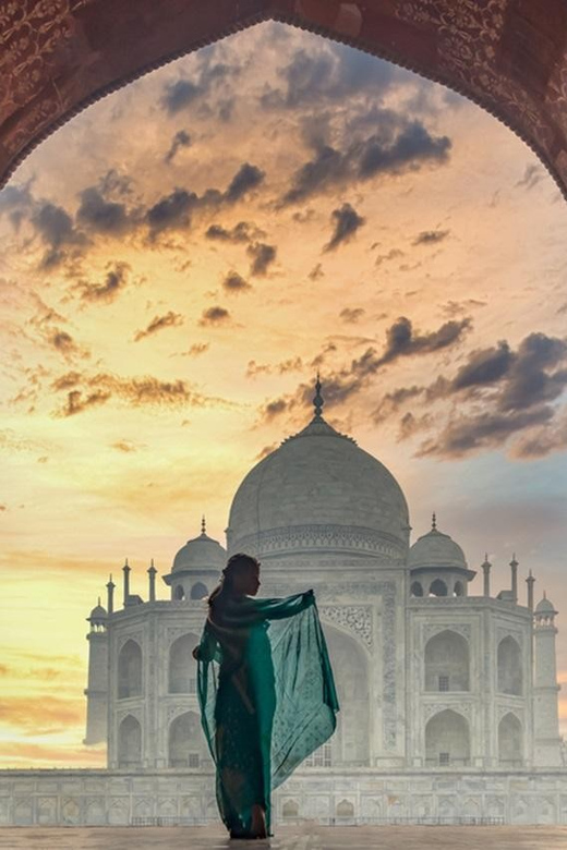 Agra: Skip-the-Line Fast Entry Ticket to the Taj Mahal - Timing, Closures, and Booking Smarter