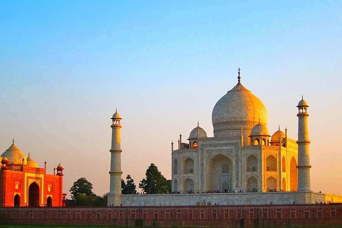 Agra: Skip-the-Line Taj Mahal & Agra Fort Private Tour - Priority Taj Mahal entry, then Agra Fort in one focused 4 hours