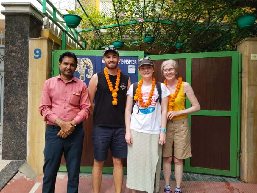 Agra: Sunrise Taj Mahal & Agra Fort Skip-The-Line Tour - Private Car Comfort, Small Extras, and Big Stress Relief