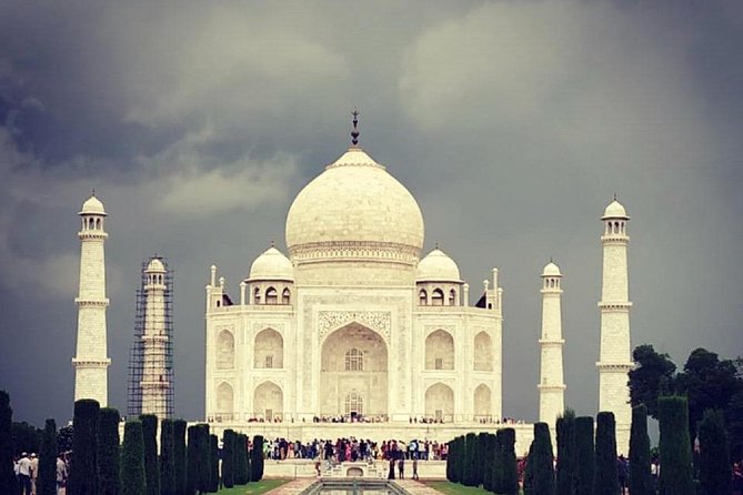 Agra: Taj Mahal and Mausoleum Guided Tour with Skip-the-Line - Why Skip-the-Line at the Taj Mahal Matters So Much