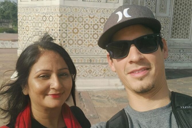Agra: Taj Mahal and Mausoleum Tour with guide - Taj Mahal highlights: domes, spires, and what you see in the mausoleum