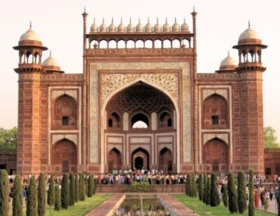 Taj Mahal and Mausoleum Tour with Skip-the-Line Entry
