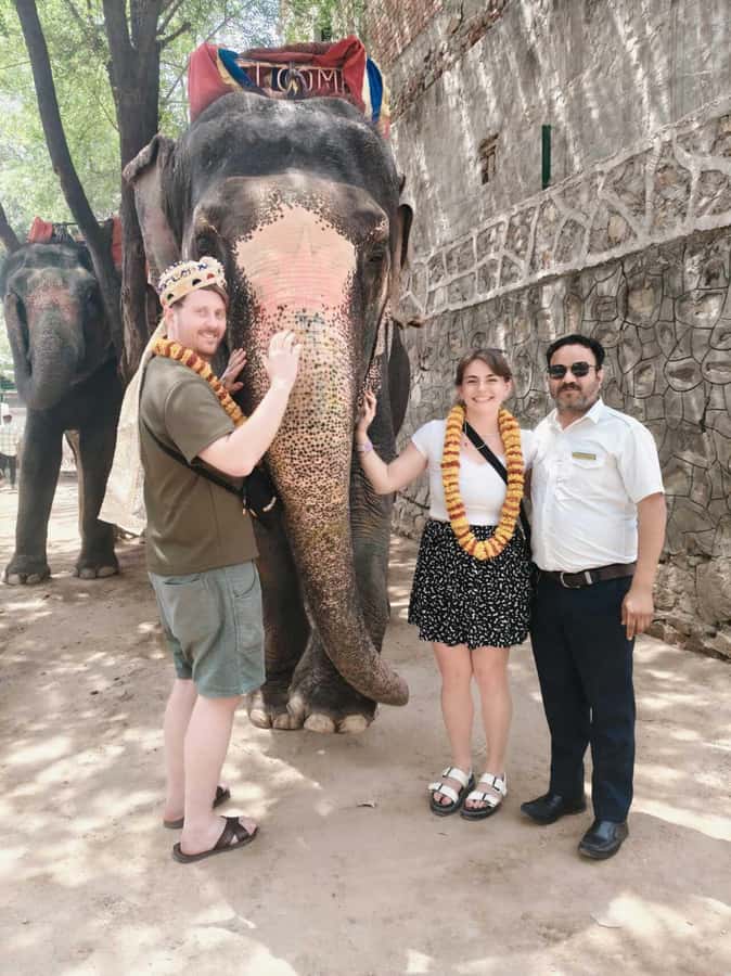 Agra: Taj Mahal Guided Tour with Tuk-Tuk - FAQ