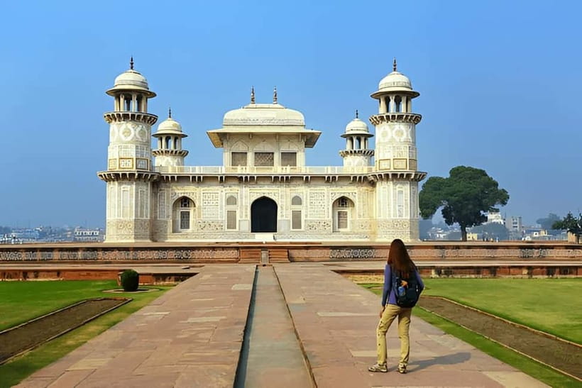 Agra: Taj Mahal Skip-The-Line, Agra Fort & Baby Taj Tour - Price and value: why it can be a smart deal