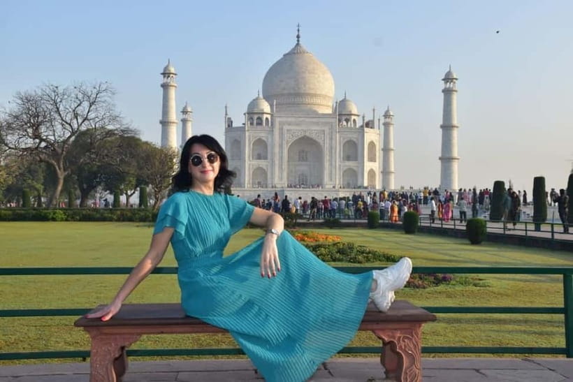 Agra: Taj Mahal Skip-the-Line Guided Tour by Car - AC pickup in Agra, then a calm start