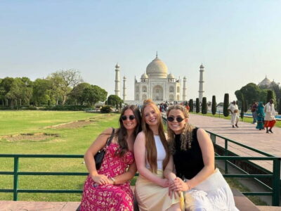 Taj Mahal Skip-the-Line Guided Tour by Car