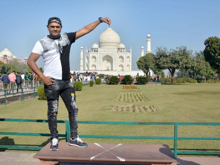 Agra: Tajmahal and Agra fort Entry tickets with Tour Guide - What a Good Guide Brings to the Taj