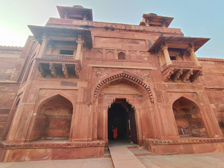 Agra to/from Jaipur with Chandboari Stepwell & Sikri Visits - Why this Agra to Jaipur transfer is more than transportation