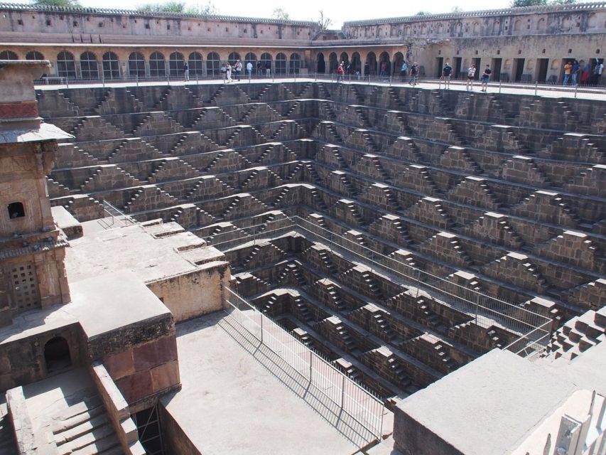 Agra to/from Jaipur with Chandboari Stepwell & Sikri Visits - Who this tour suits best