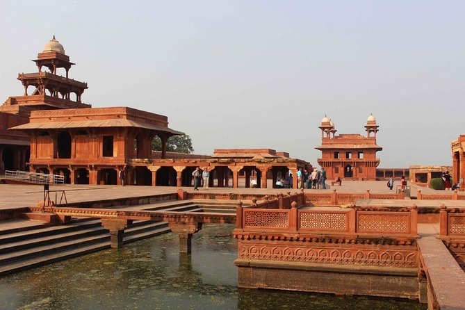 Agra To Jaipur Drop Via Fatehpur Sikri & Chand Baori, Step Well - Why this Agra to Jaipur transfer feels worth it