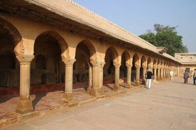 Agra To Jaipur Drop Via Fatehpur Sikri & Chand Baori, Step Well