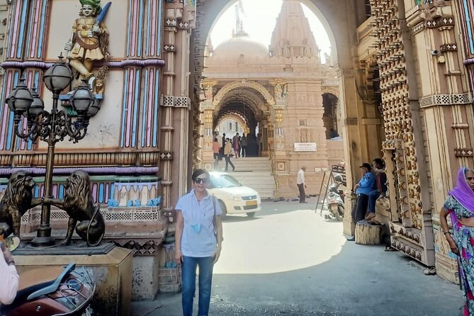 Ahmedabad Heritage Trail: A Journey Through Time - Adalaj Stepwell, Walkable Architecture and Queen Rudabai’s Legacy