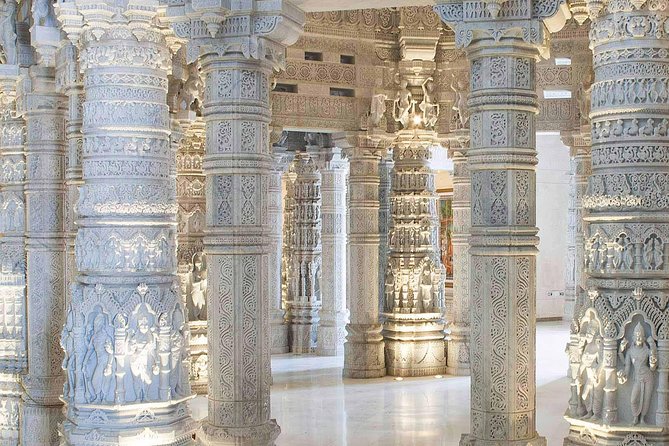 Akshardham Temple Tour Exhibition, Light & Water Show with Transfers - Inside Swaminarayan Akshardham, what to expect before the show