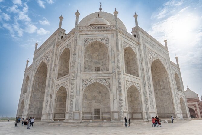 All Inclusive Private Taj Mahal Luxury Tour from Delhi by Car - Inside the Taj Mahal: more than photos