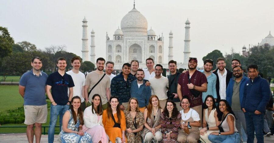 All Inclusive Private Taj Mahal Luxury Tour from Delhi - Taj Mahal at the right pace, with help finding your photo angles