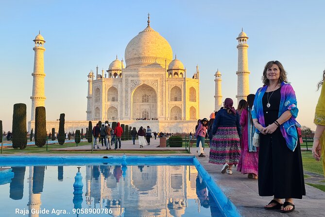 All inclusive Taj mahal 1 Day Tour from Delhi to Agra by Train - Taj Mahal visit: what you get in about two hours