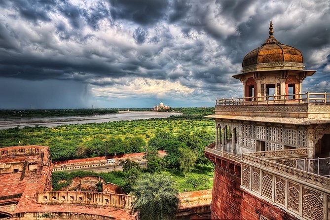All-Inclusive Taj Mahal, Agra Fort & Fatehpur Sikri Private Tour - Taj Mahal at first light: what to expect and what to do with your time