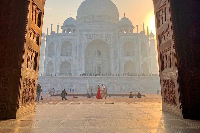 Alluring North India and Rajasthan Tour - From Delhi to Varanasi and Khajuraho: the spiritual to art jump