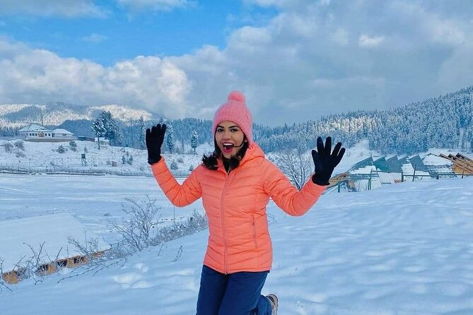 Amazing Kashmir Tour - 03 Nights & 04 Days - Day 2: Early drive to Gulmarg and time for mountain fun