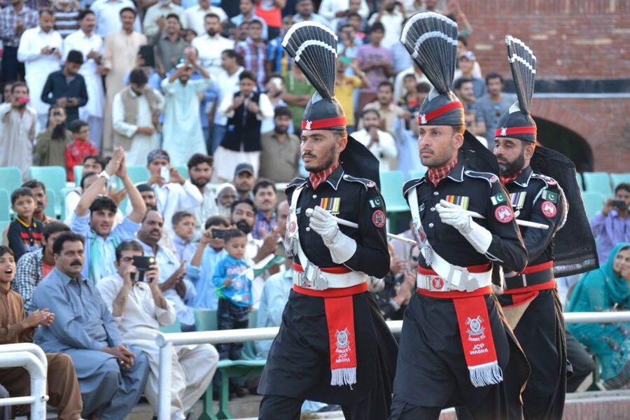 Amritsar : Golden Temple and Jallianwala Bagh Private Tour - Wagah Border ceremony: flags down and guards in sync