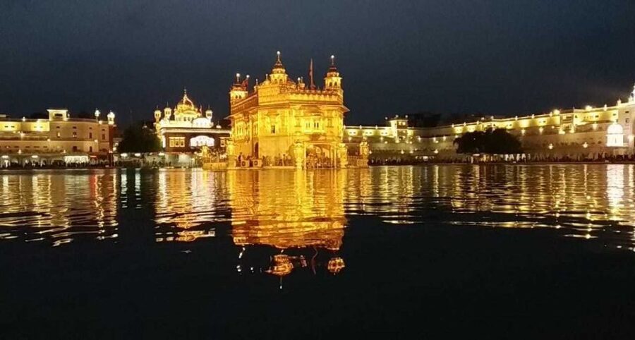 Amritsar: Small Group Sightseeing Tour with Wagah Border - Price and value: $40 for a full-day plan that stays organized