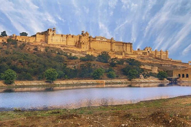 Aravali Exotic Hiking, Yoga with Breakfast - Who leads this walk, and why group size matters (Seagull Jaunt, max 5)