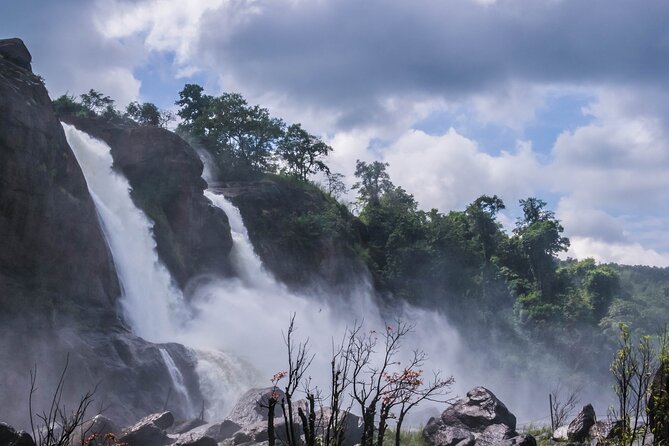 Athirapally Waterfalls from Cochin - The Baahubali connection: a cinematic landmark without the gimmick