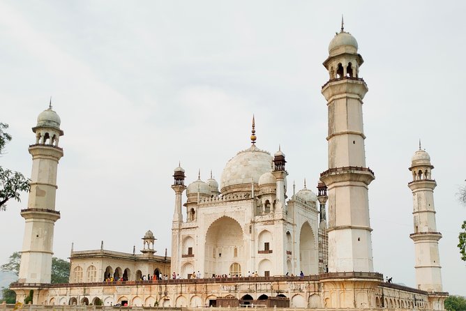Aurangabad Ellora Caves sightseeing - Day Tour - Why Ellora, Daulatabad Fort, and Bibi ka Maqbara make sense together