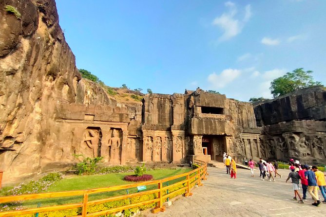 Aurangabad Ellora Caves sightseeing - Day Tour - Daulatabad Fort’s maze energy: medieval defense systems and real views