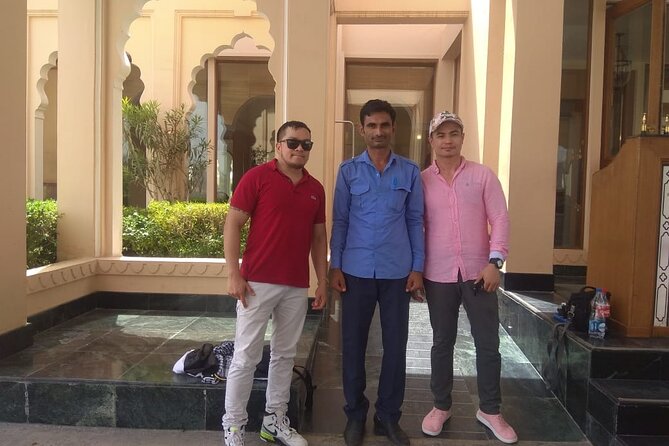 Award Winner- Jaipur Full Day Private Tour With Guide - Jagat Shiromani Ji Temple: A Quiet Start Before the Big Icons